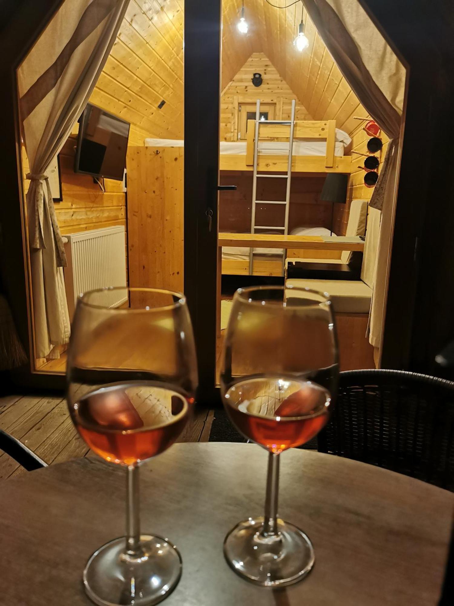 Готель Ribno Alpine Glamping Блед Екстер'єр фото