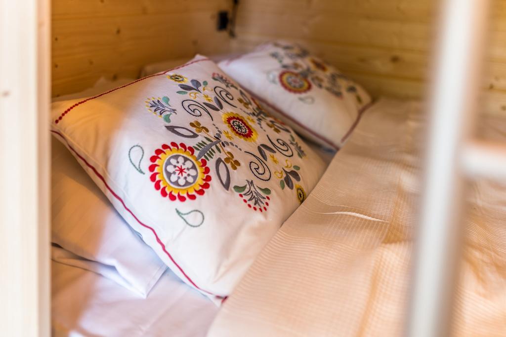 Готель Ribno Alpine Glamping Блед Екстер'єр фото